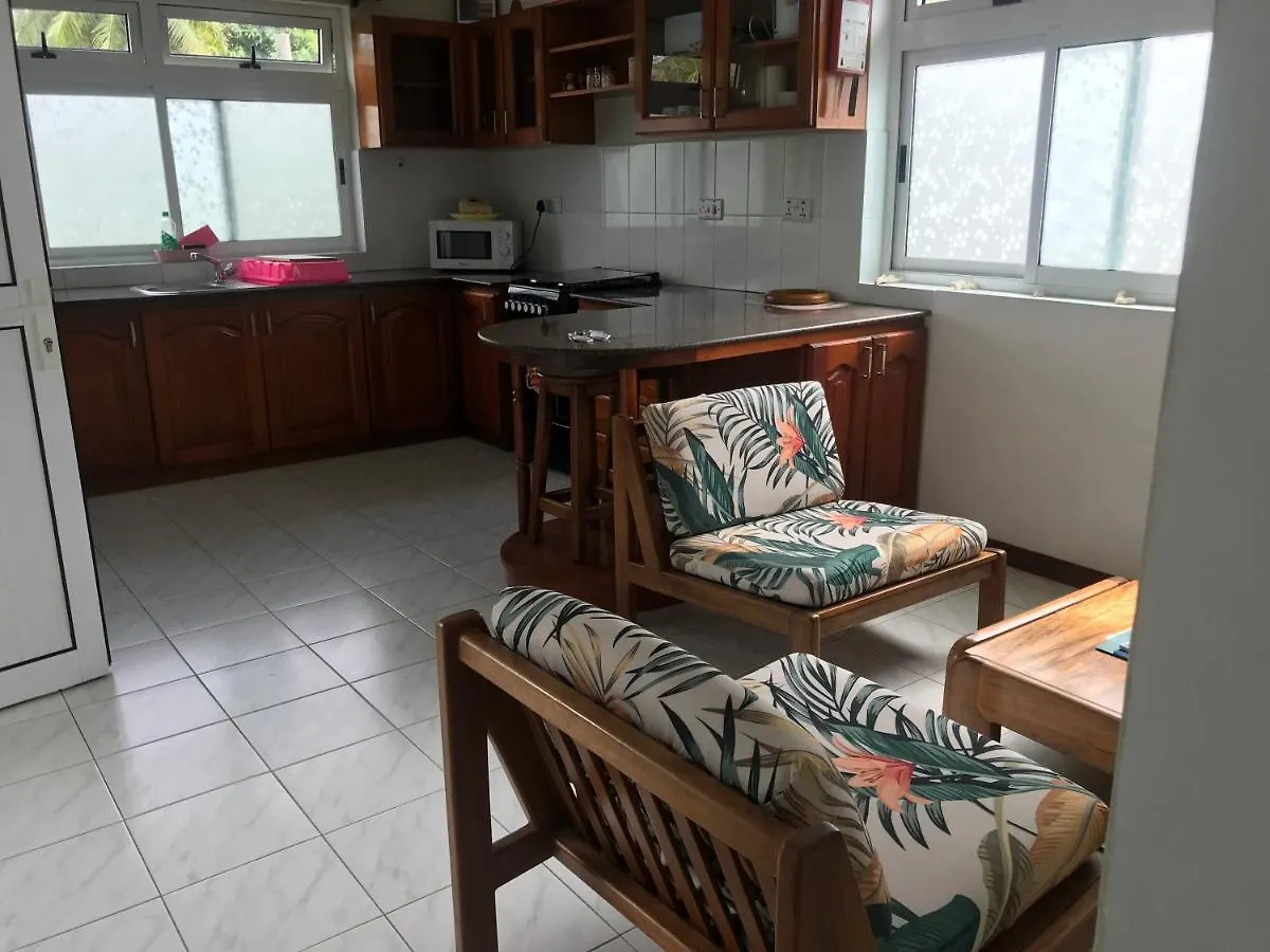 Royale Self Catering Apartments Anse Royale