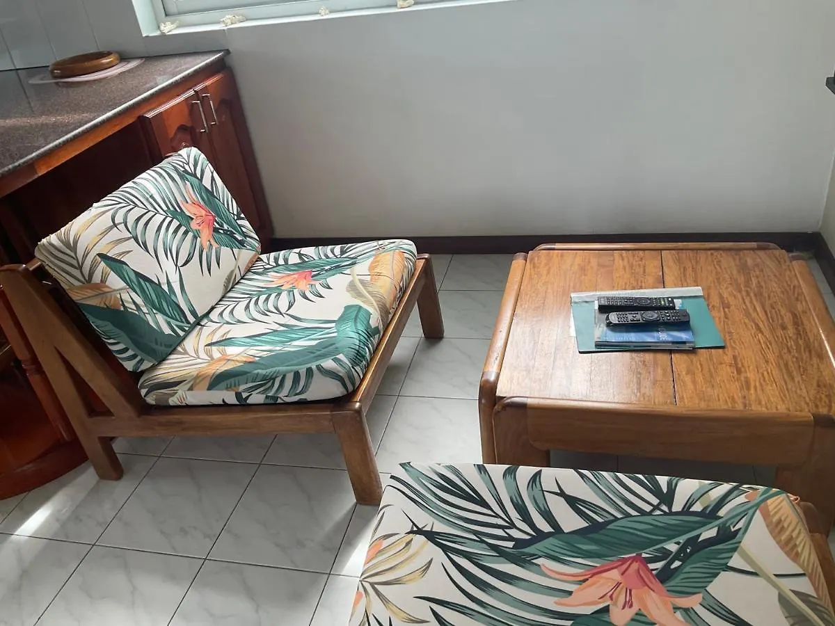 Royale Self Catering Apartments Anse Royale