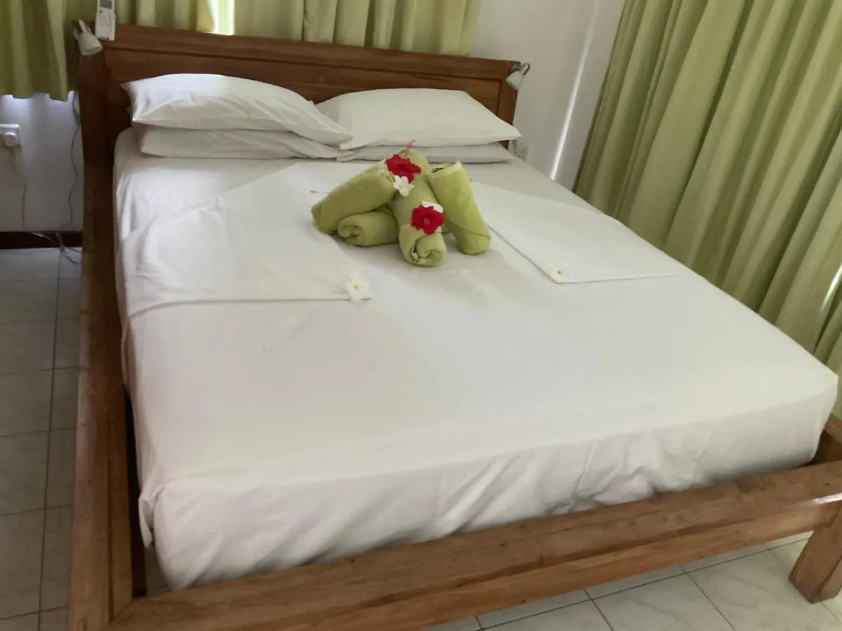 Royale Self Catering Apartments Anse Royale